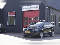 Volkswagen Polo - 1.2 Easyline AIRCO / CRUISE / ANDROID AUTO APPLE CARPLAY / LM VELGEN / STUURBEKR. / CENTR.