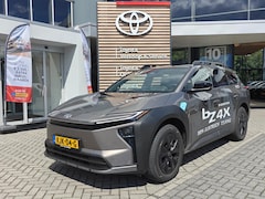 Toyota bZ4X Touring - Executive AWD 75 kWh PANODAK JBL-AUDIO 1500KG TREKGEW STOELVERW/KOELING STUURVERW BLIND SP