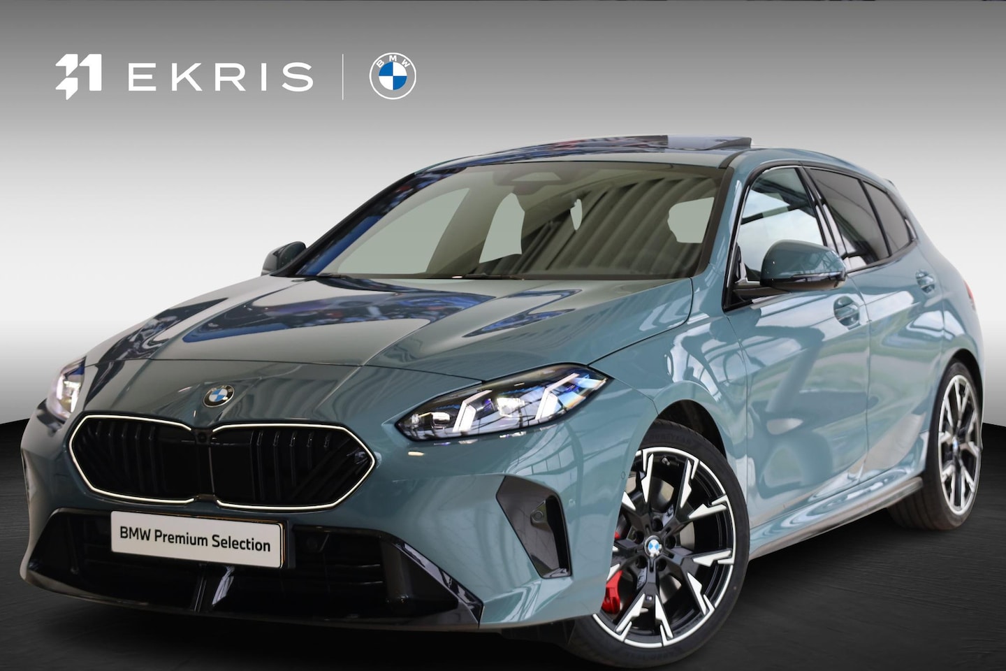 BMW 1-serie - 120 | M Sportpakket Pro | Panoramadak | Harman/Kardon | Driving Assistant Plus - AutoWereld.nl