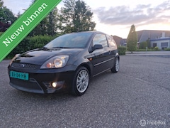 Ford Fiesta - 1.6-16V Ultimate Edition