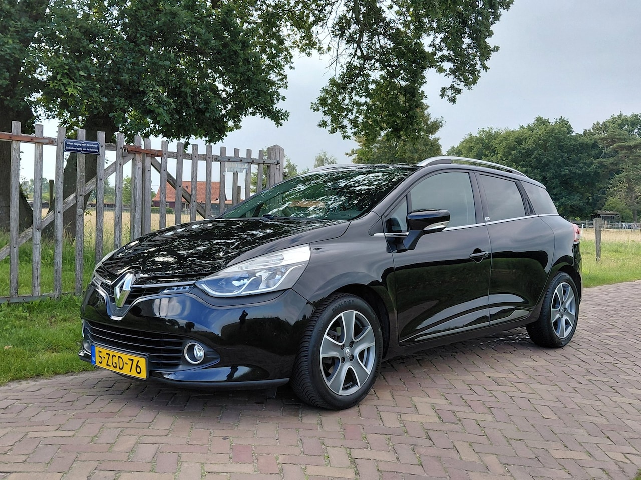 Renault Clio Estate - 0.9 TCe Night&Day - AutoWereld.nl
