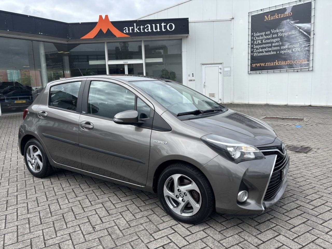 Toyota Yaris - 1.5 Hybrid Edition-S Camera Navi Bluetooth - AutoWereld.nl