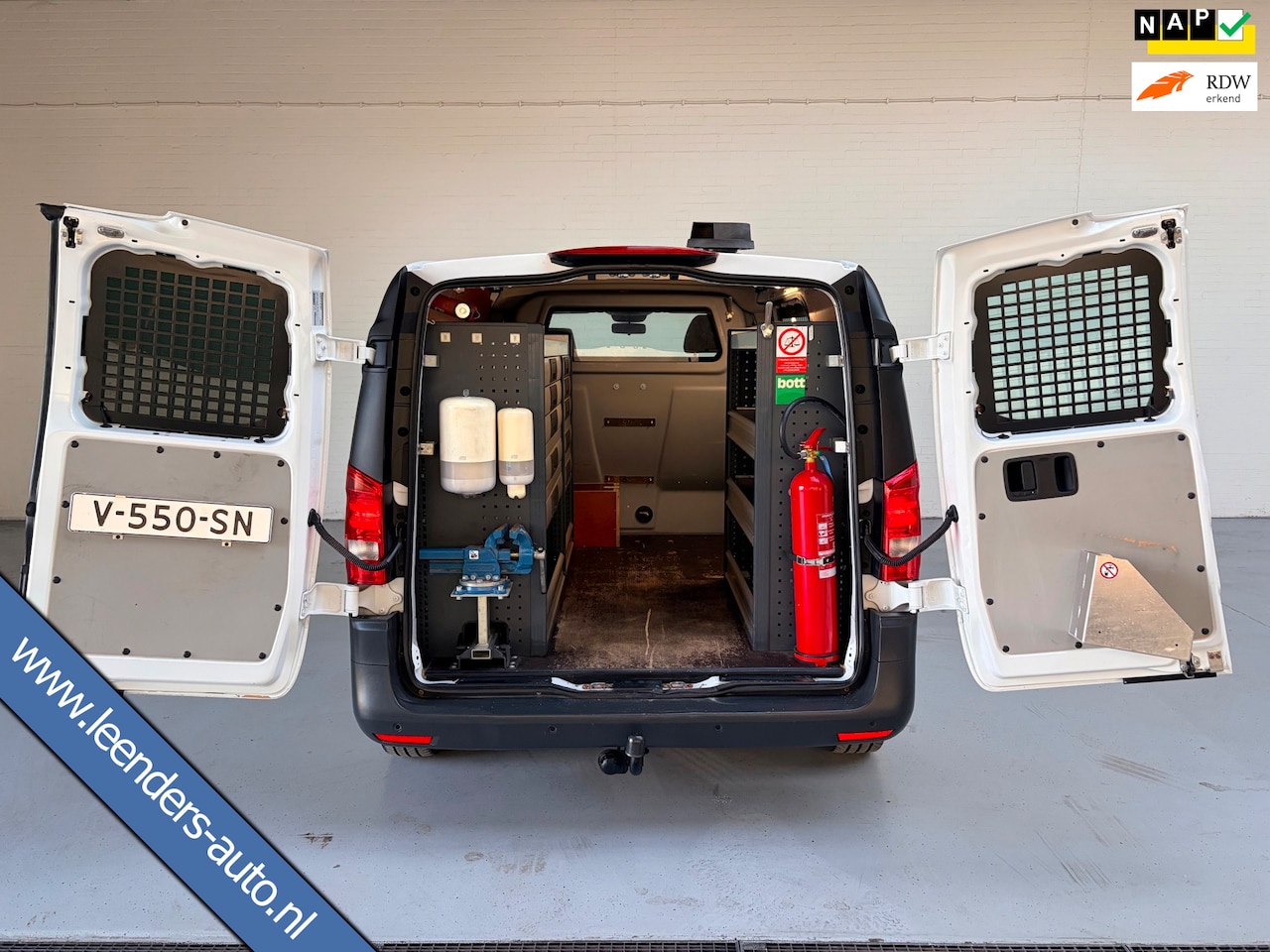 Mercedes-Benz Vito - Servicewagen Automaat 114 CDI 140pk L1H1 BOTT, Victron omvormer v230, Standkachel, Trekhaa - AutoWereld.nl