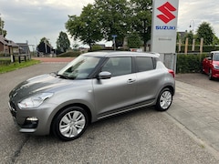 Suzuki Swift - 1.2 Select Smart Hybrid // Slechts 19.000 KM // 1e eigenaar door ons nieuw geleverd en ond