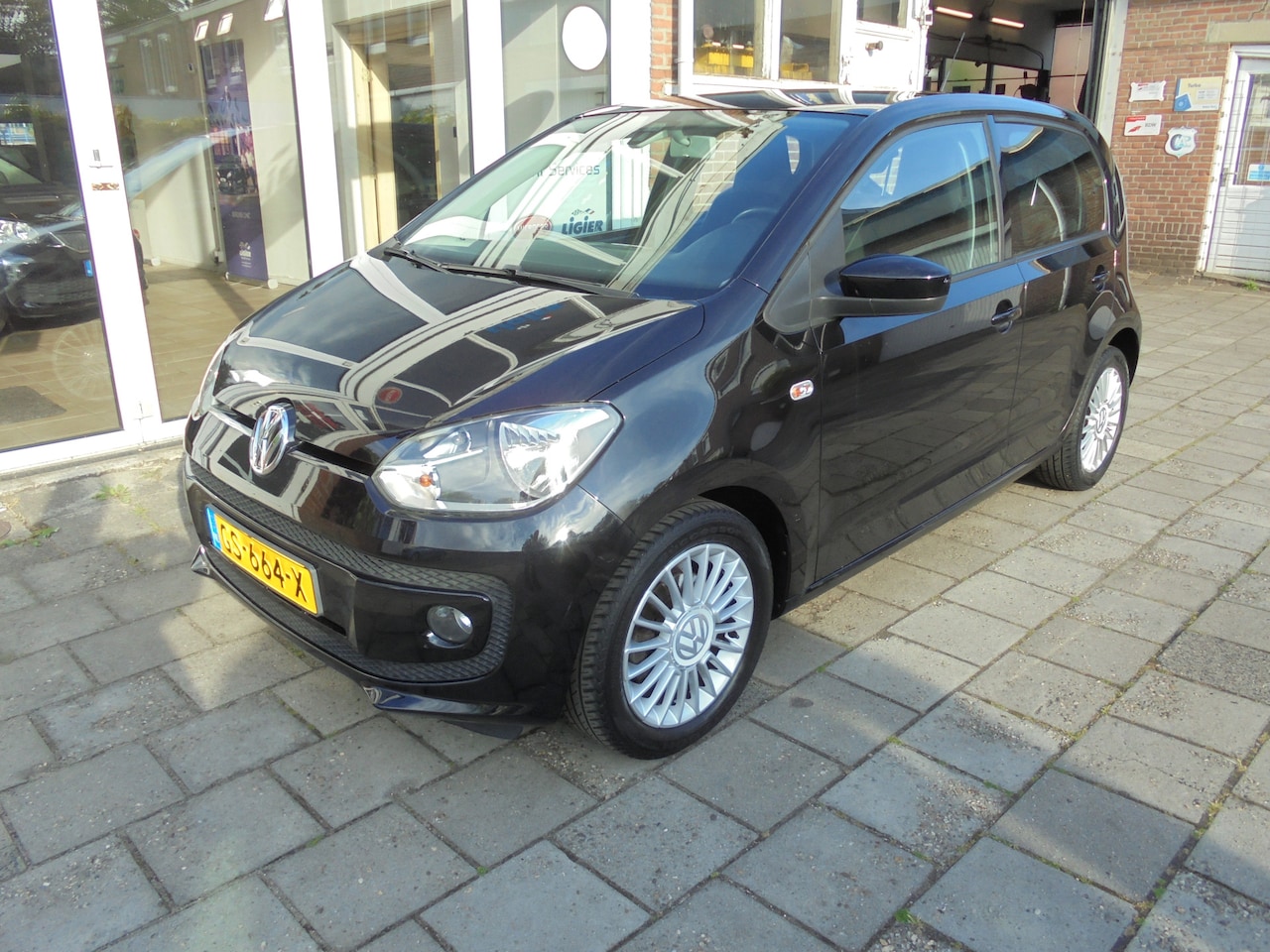 Volkswagen Up! - 1.0 high up! BlueMotion Aironditioning - AutoWereld.nl