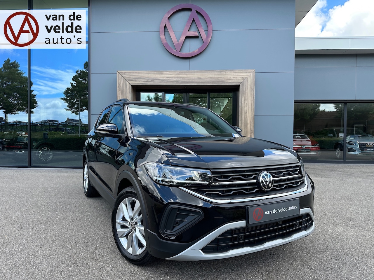 Volkswagen T-Cross - 1.0 TSI 115pk DSG GOAL | Trekhaak | 4-Season | Navi | Stoelverwarming | Dode hoek | Rijkla - AutoWereld.nl