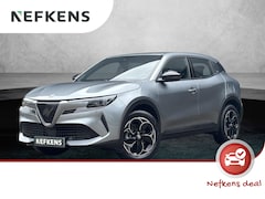 Alfa Romeo Junior - Elettrica 54 kWh | AppleCarPlay/Android | Parkeersensoren | Climate | Cruise