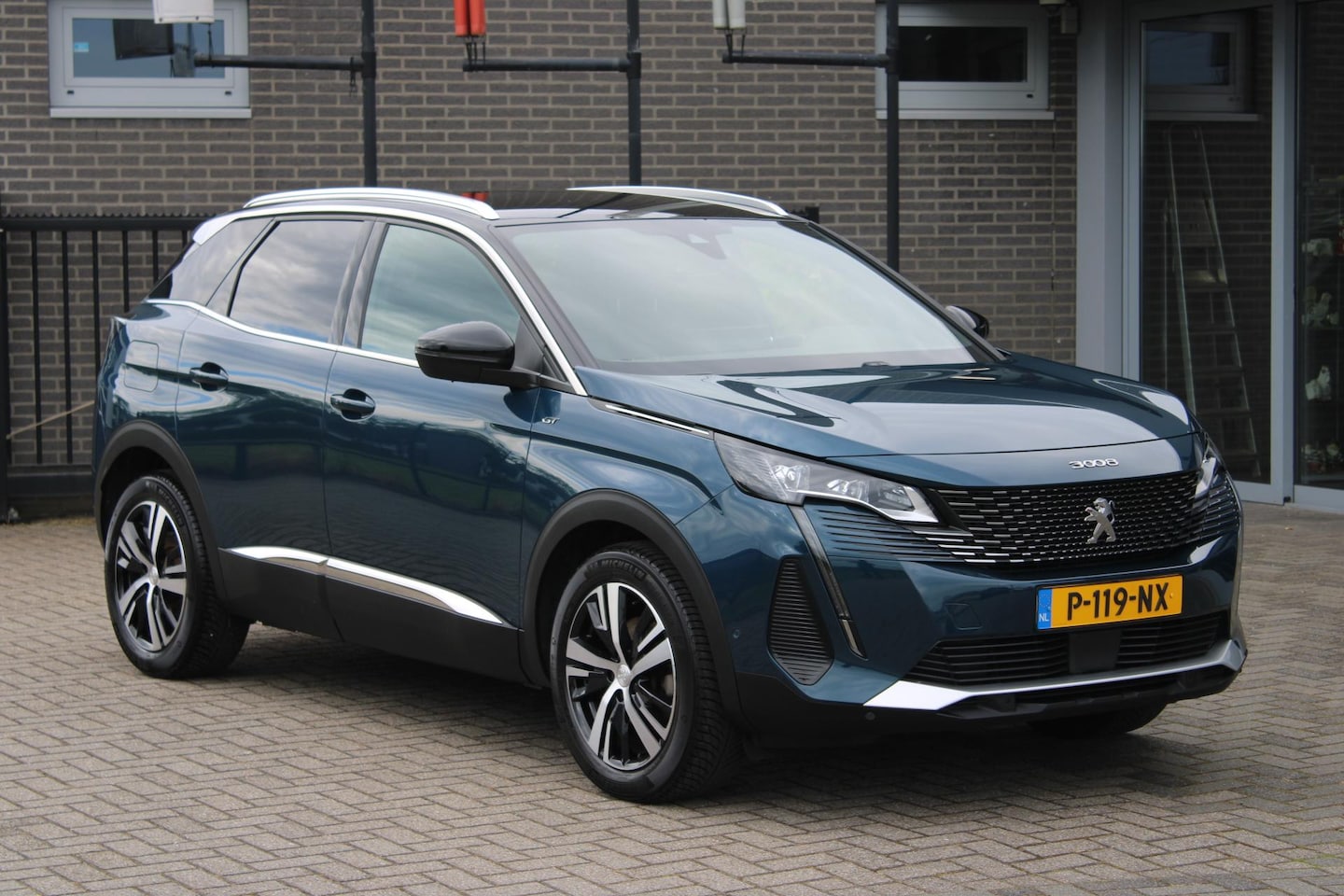 Peugeot 3008 - 1.2 PureTech GT Trekhaak/Adapt.Cruise/NL Auto!! - AutoWereld.nl