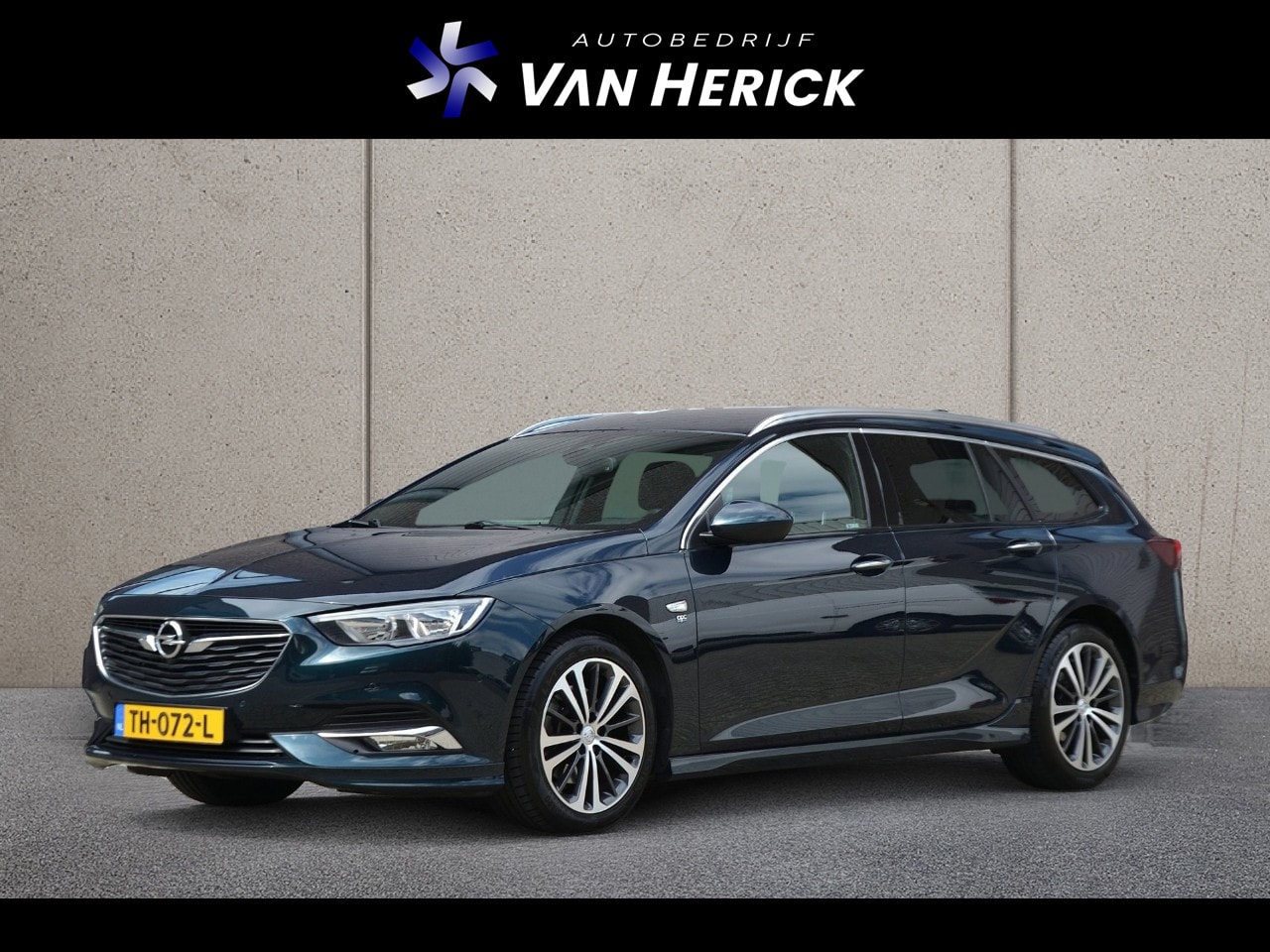 Opel Insignia Sports Tourer - 1.5 Turbo Business Executive 165PK | OPC Line | Leder | Trekhaak | Achteruitrijcamera - AutoWereld.nl