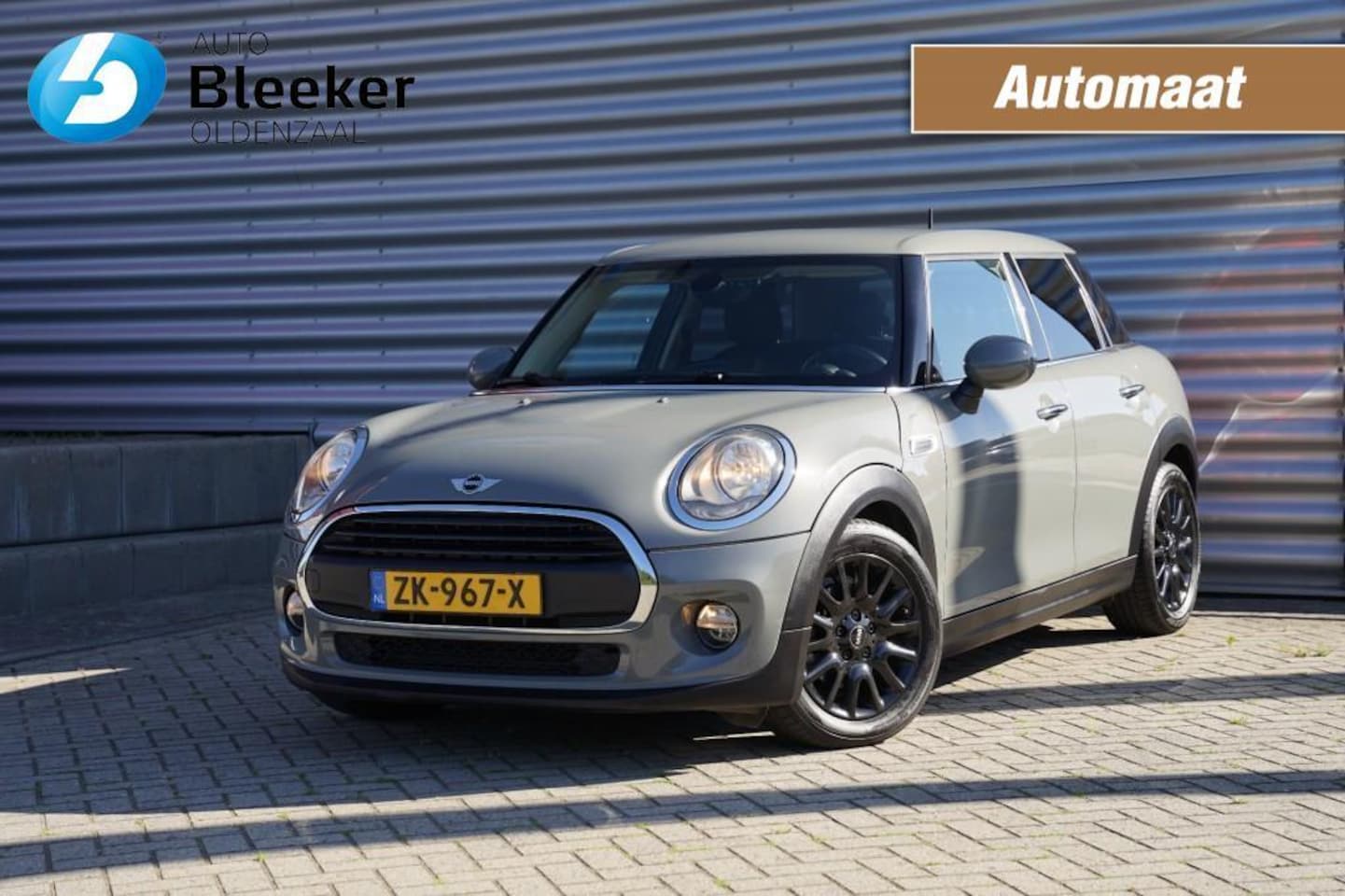 MINI One - 1.5 One Chili Aut. 5drs Ecc 16LM NL-auto! - AutoWereld.nl