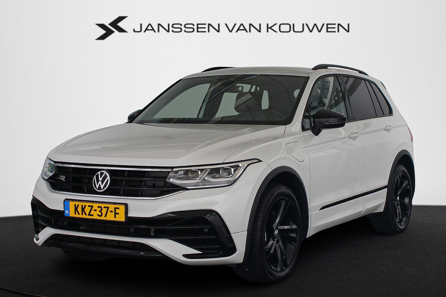 Volkswagen Tiguan - 1.4 TSI eHybrid R-Line Business+ Head-Up Stoel-Stuurverwarming Adaptief Onderstel - AutoWereld.nl
