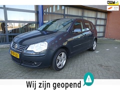 Volkswagen Polo - 1.4-16V Optive 5 Deurs Airco Apk 6-11-2026