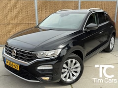 Volkswagen T-Roc - 1.5 TSI Style Business Automaat | Climate control | Cruise control adaptief | Navigatiesys