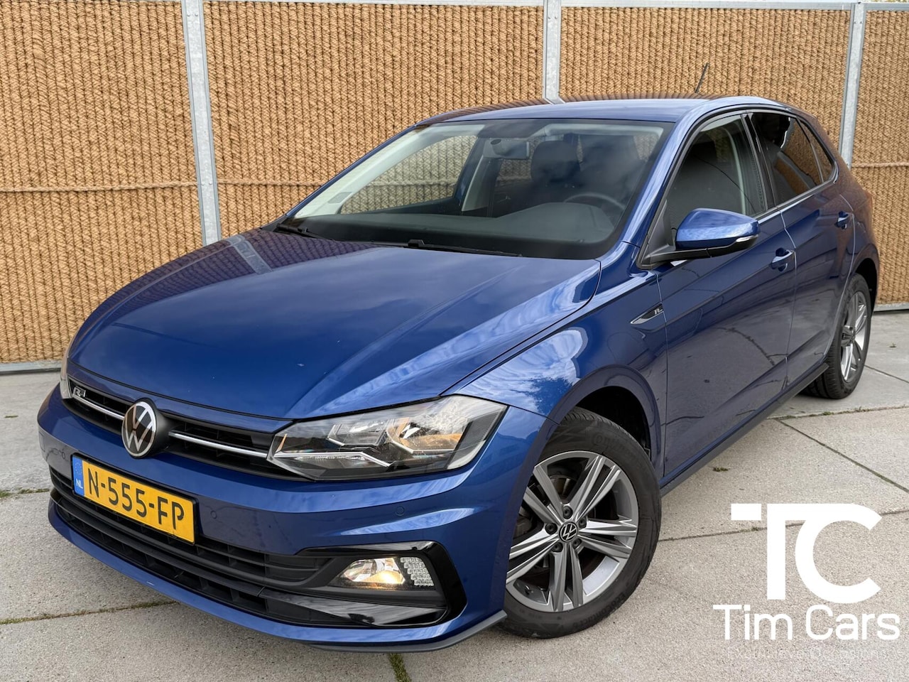 Volkswagen Polo - 1.0 TSI R-Line Edition Navigatiesysteem | Parkeersensoren voor en achter | Metallic lak | - AutoWereld.nl