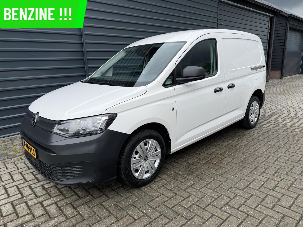 Volkswagen Caddy - 1.5 TSI Aut.Benz. 2X Schuif. Airco Bpm vrij - AutoWereld.nl
