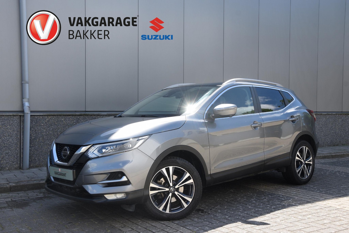 Nissan Qashqai - 1.3 DIG-T N-Connecta | Panoramisch glazen dak | Cruise control | parkeersensor voor en ac - AutoWereld.nl