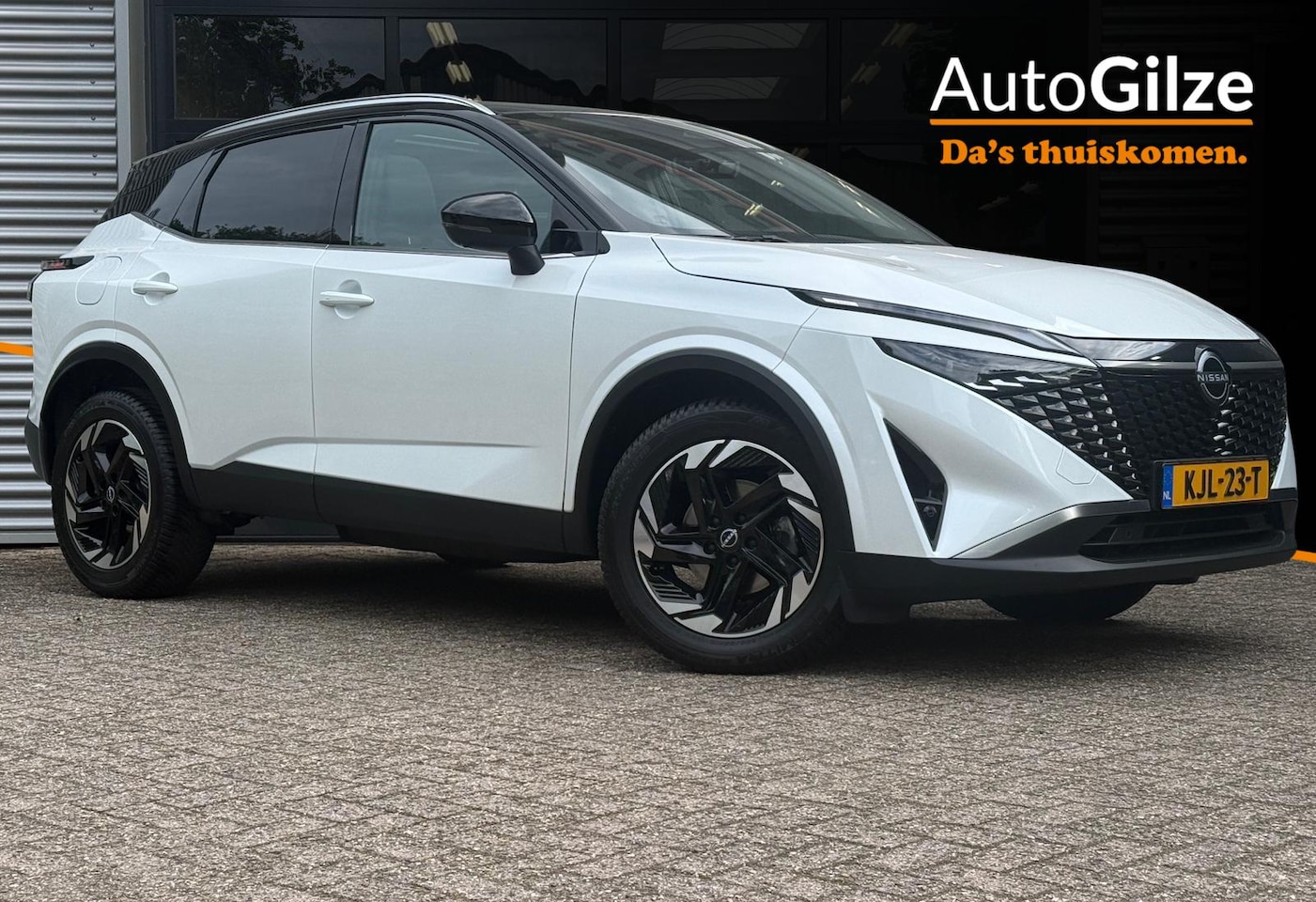 Nissan Qashqai - 1.3 MHEV Xtronic N-Connecta l Pano l HUD l Electrische Klep l 360 Camera - AutoWereld.nl