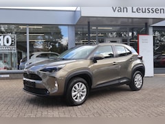 Toyota Yaris Cross - 1.5 HYBRID 115 STOELVERW. DODEHOEK DETECTIE VOORSTOELEN IN HOOGTE VERSTELBAAR LM-VELGEN