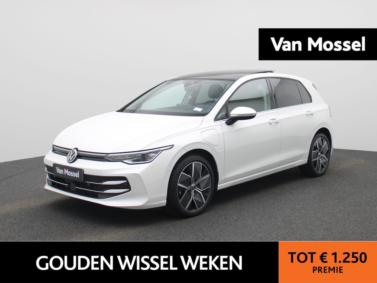 Volkswagen Golf - 1.5 eHybrid Style Edition 204 PK| Panoramadak | Trekhaak | Navigatie | LED Matrix | Stoelv - AutoWereld.nl