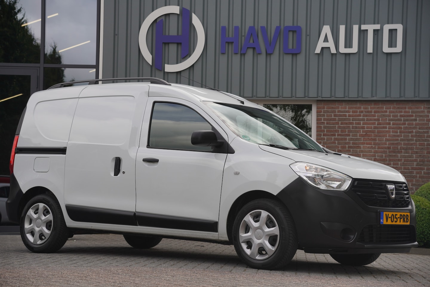 Dacia Dokker - 1.6 Benzine, AIRCO, BTW-VRIJ / MARGE - AutoWereld.nl