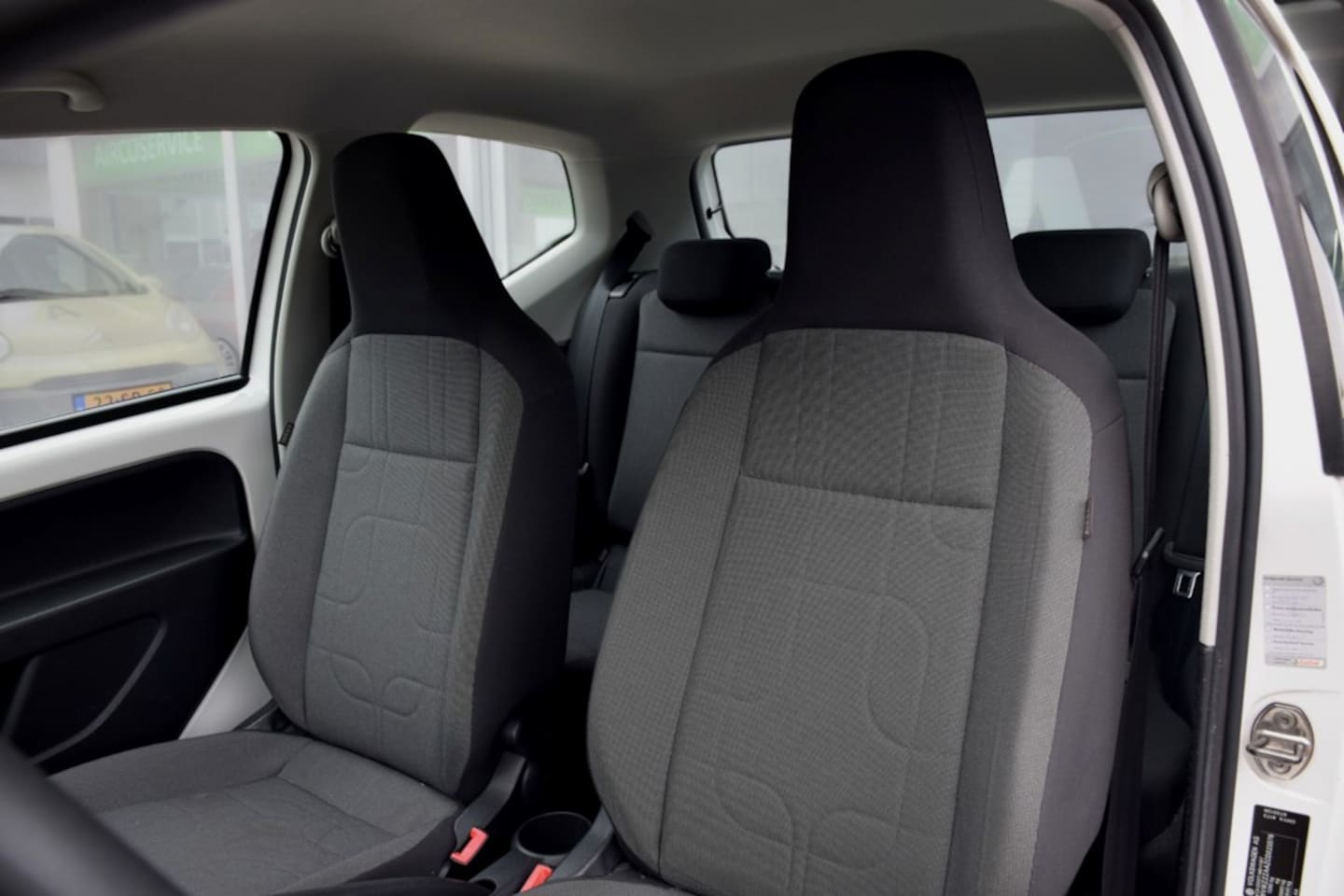 Volkswagen Up! - 1.0 take up! BlueMotion 1.0 take up! BlueMotion, Airco, NAP, Elektrische ramen