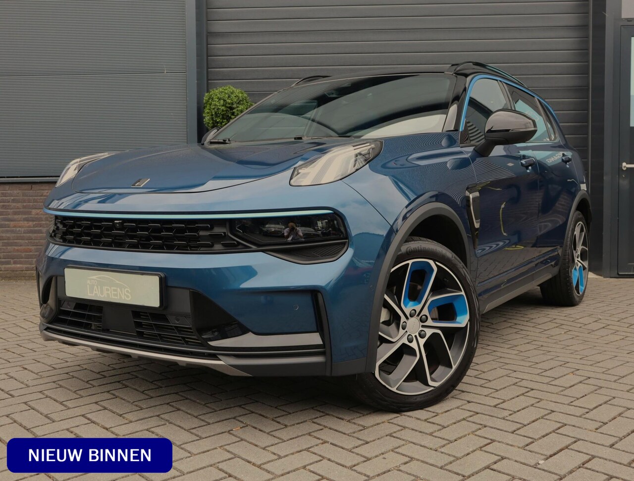Lynk & Co 01 - 1.5 | Zwarte Hemel | Pano | Infinity | Meerdere Leverbaar - AutoWereld.nl
