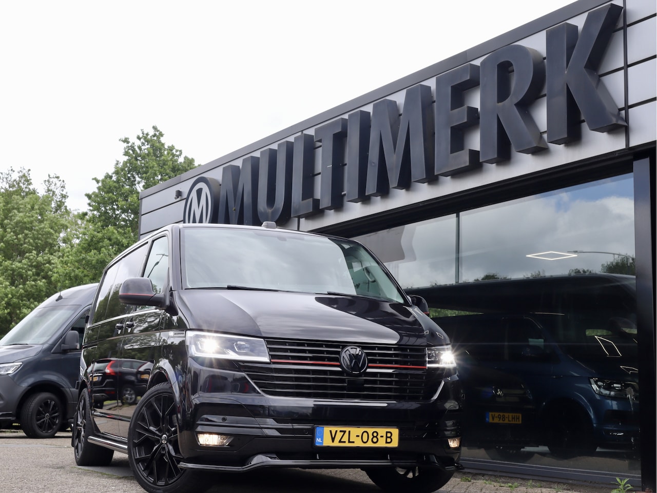 Volkswagen Transporter - 2.0 TDI 150PK DSG BULLI ENKELE CABINE - AutoWereld.nl