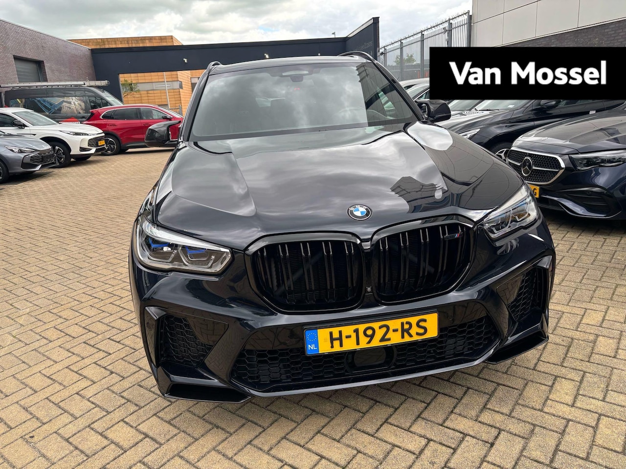 BMW X5 - M Competition | M DRIVERS PACK | BOWERS & WILKINS | SOFTCLOSE | SKYLOUNGE PANORAMA/SCHUIF- - AutoWereld.nl