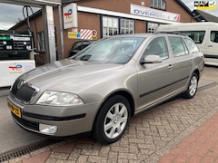 Skoda Octavia Combi - 1.6 Classic