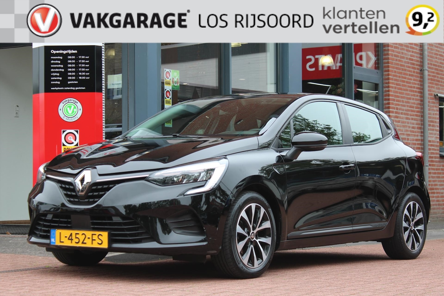 Renault Clio - 1.0 TCe *Intens* | Trekhaak | Carplay | Cruise & Climate Control | PDC | Navigatie | Bluet - AutoWereld.nl