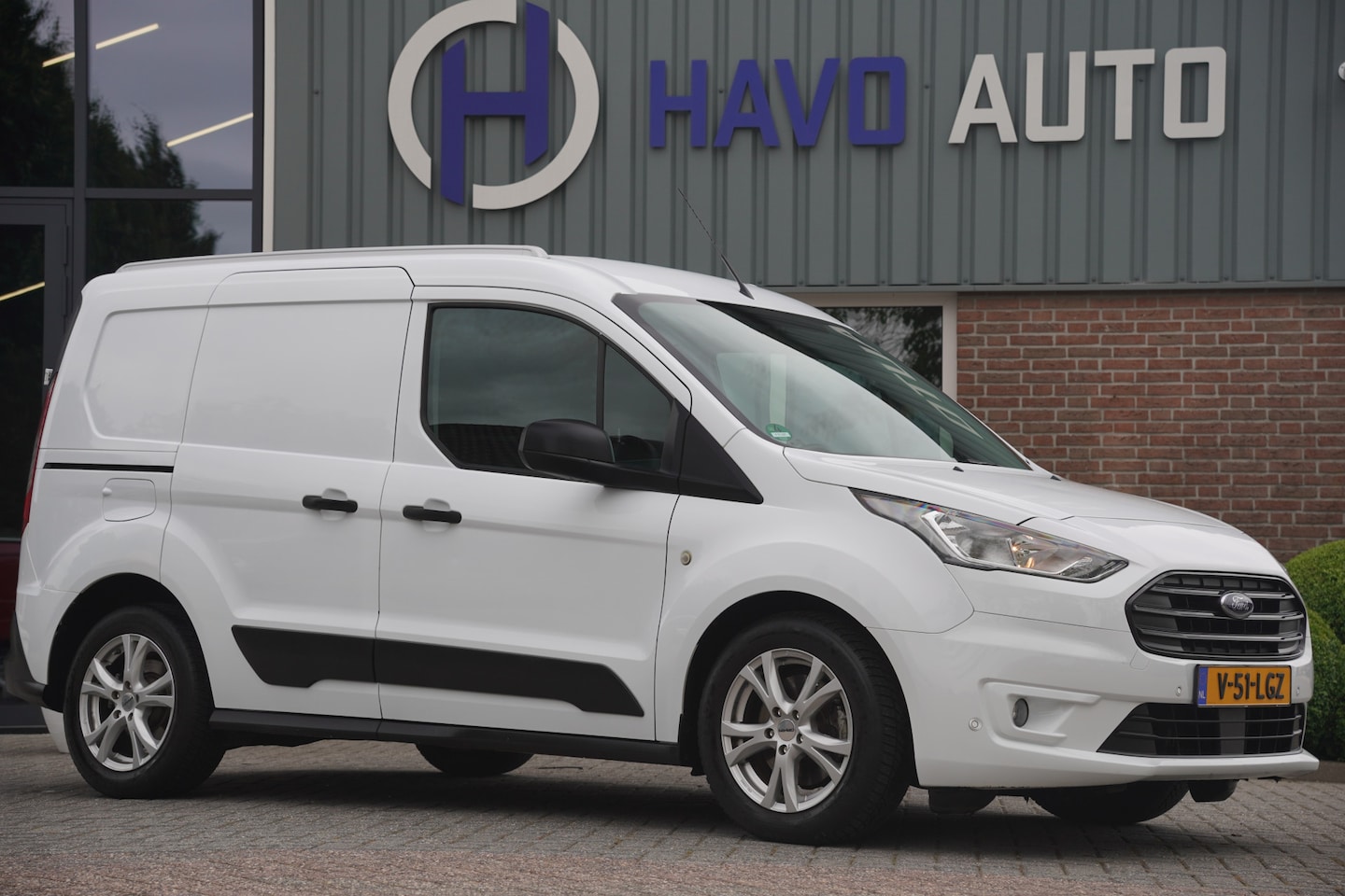 Ford Transit Connect - 1.0 Benzine, AIRCO, 3-ZITS, BTW-VRIJ / MARGE - AutoWereld.nl