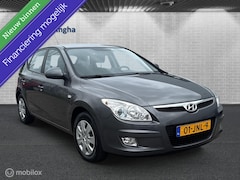 Hyundai i30 - 1.6i Dynamic