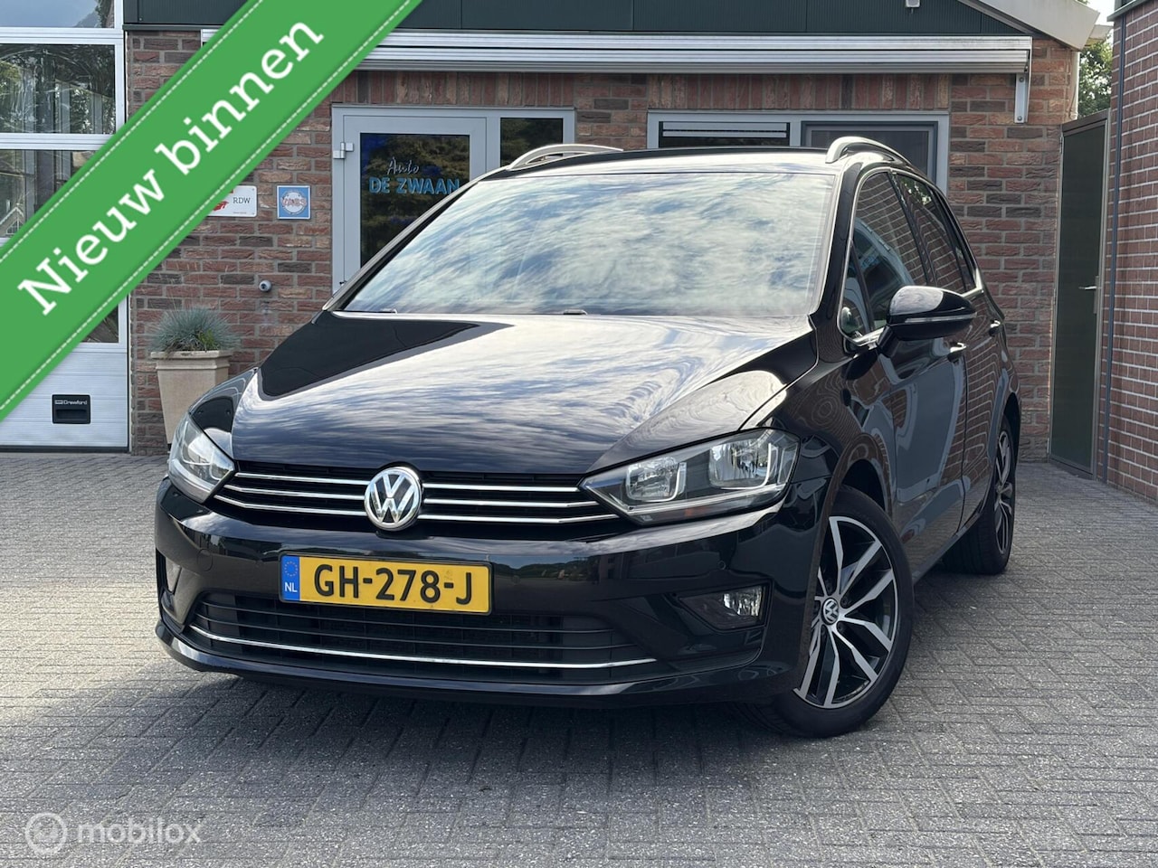 Volkswagen Golf Sportsvan - 1.4 TSI Highline|Wegklapbare trekhaak|Parkeersensoren V/A|Camera. - AutoWereld.nl