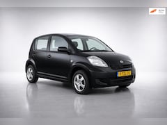 Daihatsu Sirion 2 - 1.0-12V Trend|airco|nieuwe apk