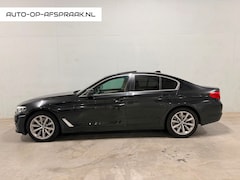 BMW 5-serie - 520i Pano Dak Navi Leer Clima Cruise PDC