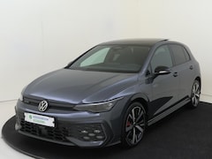 Volkswagen Golf - 1.5 eHybrid GTE | SoH 99% | Panoramadak | Black Style | Head-up display | Adaptieve dempin