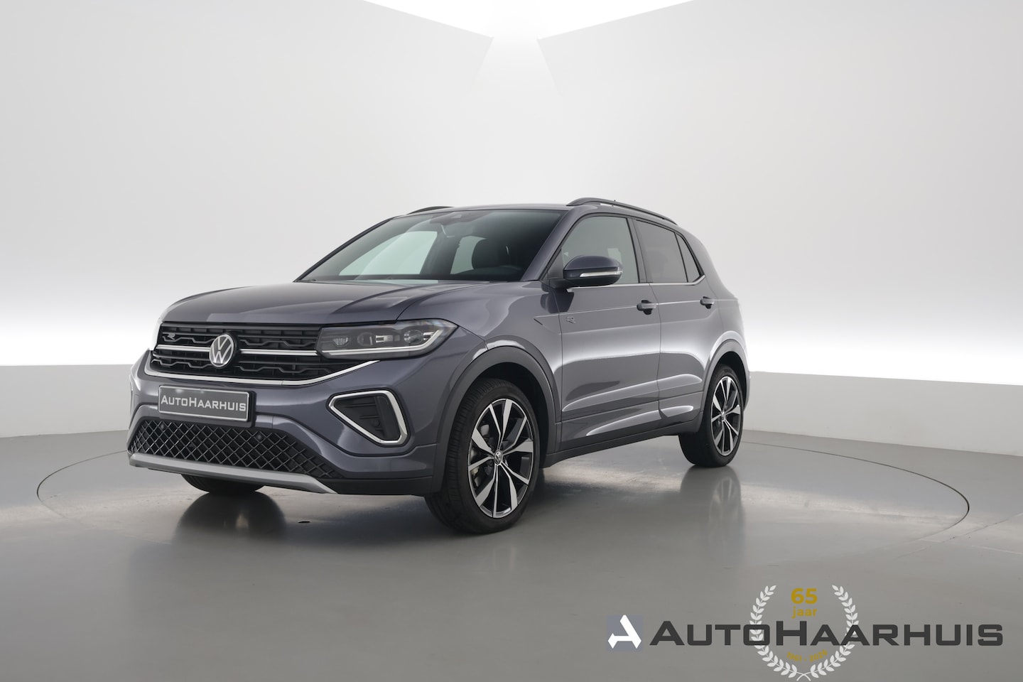 Volkswagen T-Cross - 1.0 TSI R-Line DSG | IQ. Light | Apple CarPlay | Camera + PDC | Adapt. Cruise | 18'' | Dig - AutoWereld.nl