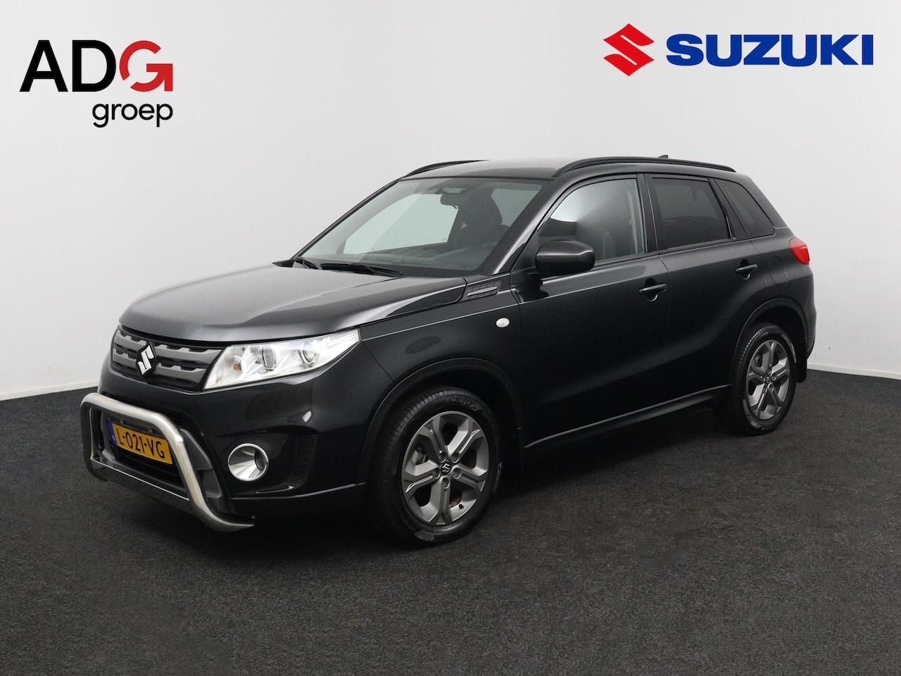 Suzuki Vitara - 1.6 Exclusive Automaat | Navigatie | Trekhaak | Parkeersensoren Achter | Stoelverwarming | - AutoWereld.nl