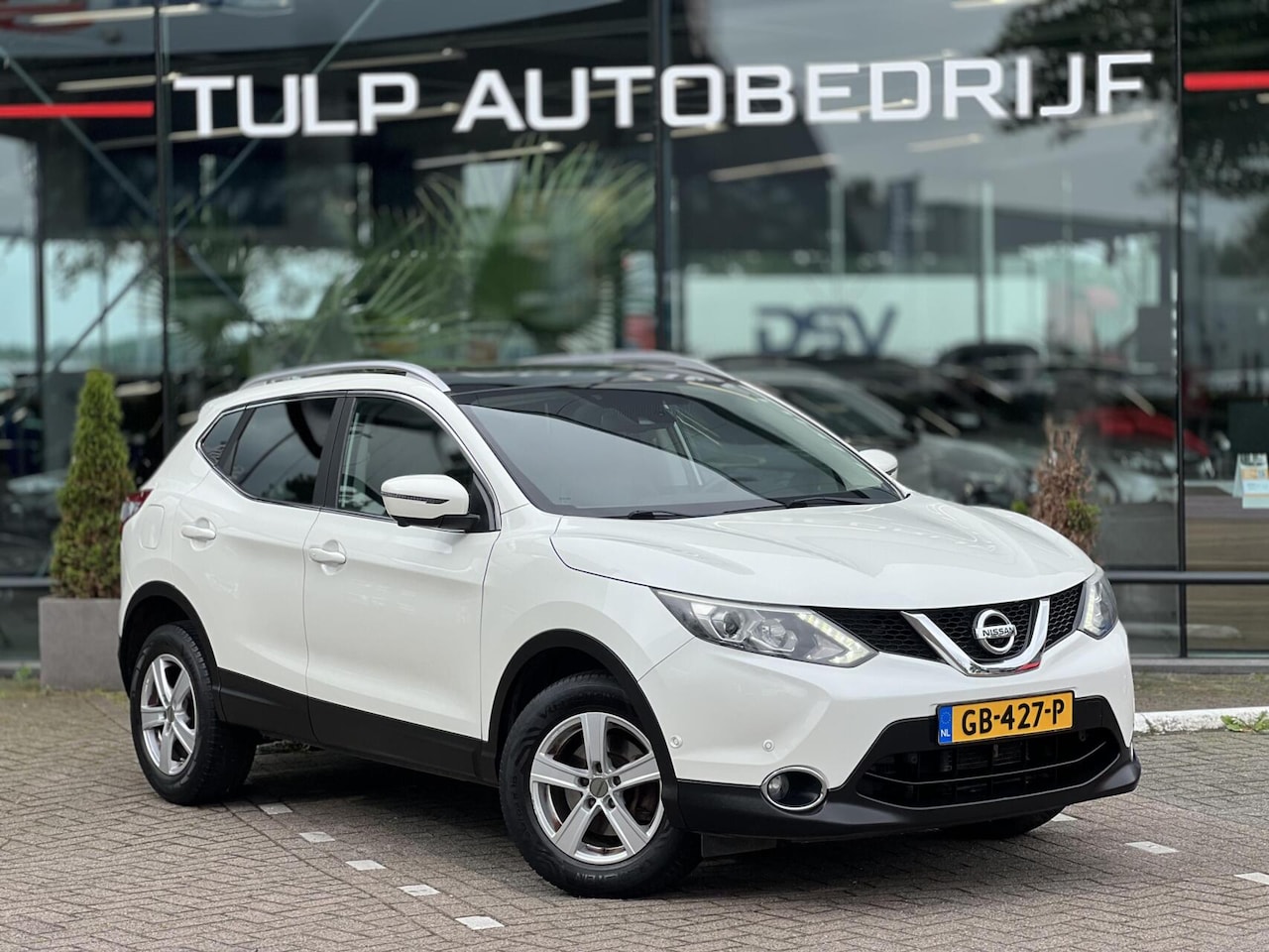 Nissan Qashqai - 1.2 360cam 100% onderhouden - AutoWereld.nl
