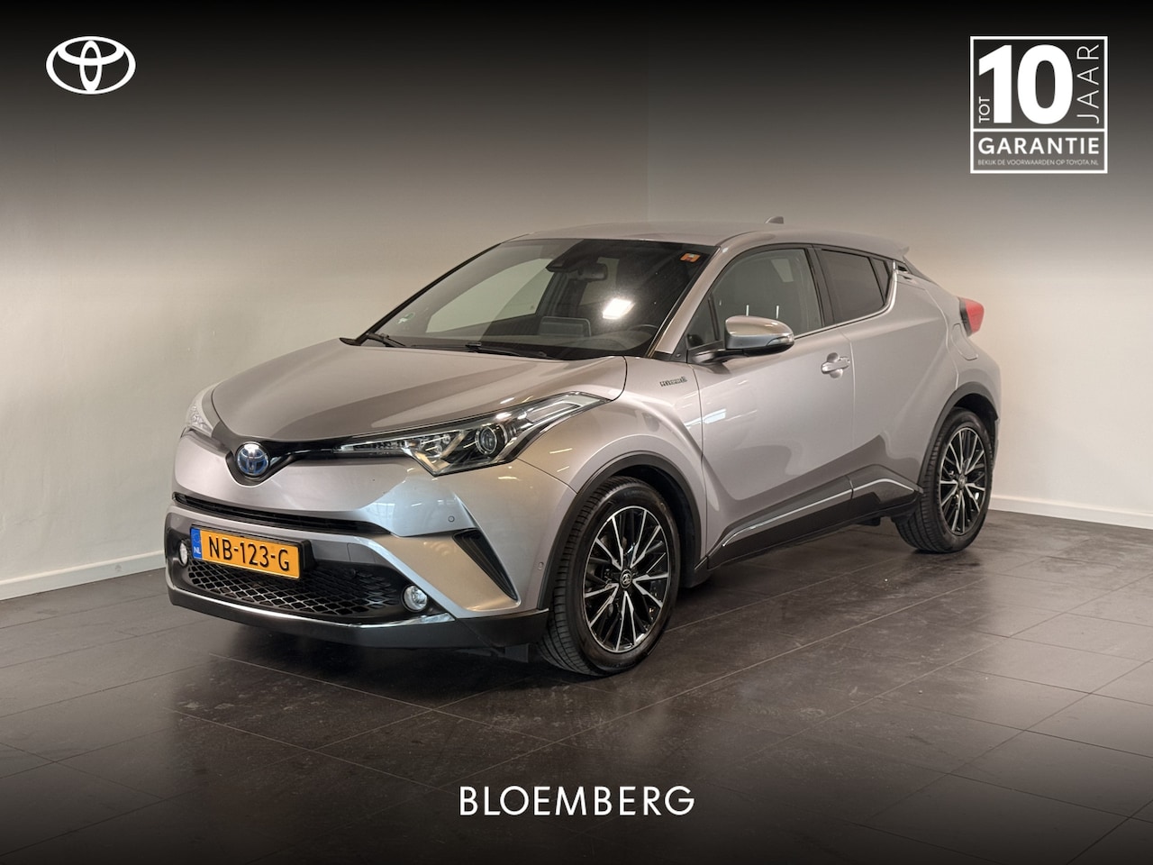 Toyota C-HR - 1.8 Hybrid First Edition | Trekhaak afneembaar | Parkeersensoren | - AutoWereld.nl