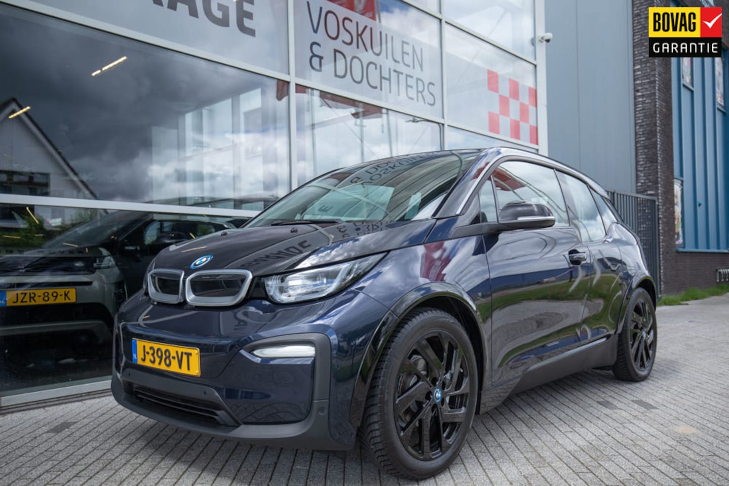 BMW i3 - Executive Edition 120Ah 42 kWh Panoramadak - AutoWereld.nl