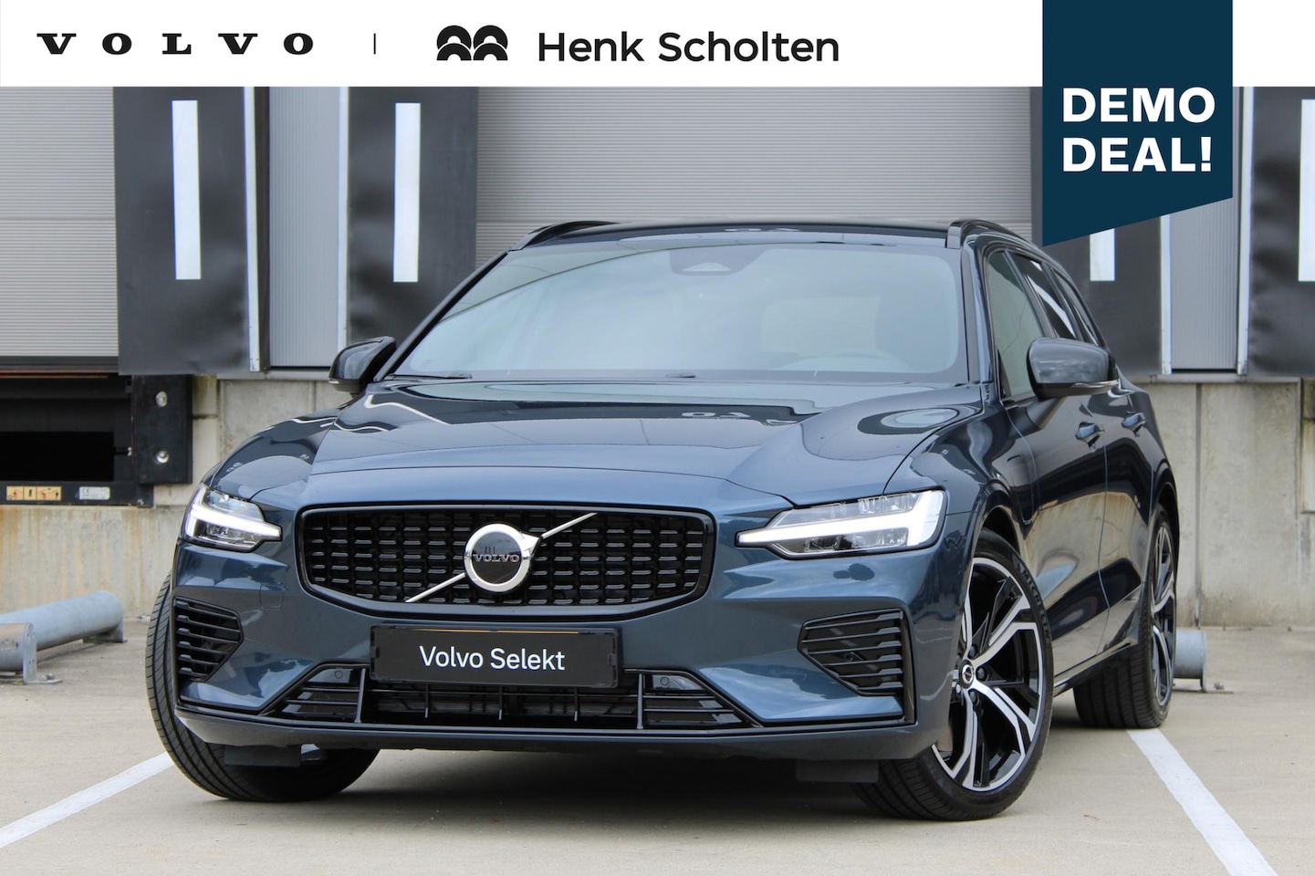 Volvo V60 - T6 Plug-in hybrid AWD Plus Dark | Beschikbaar vanaf 10-2026 | Harman Kardon Premium sound - AutoWereld.nl