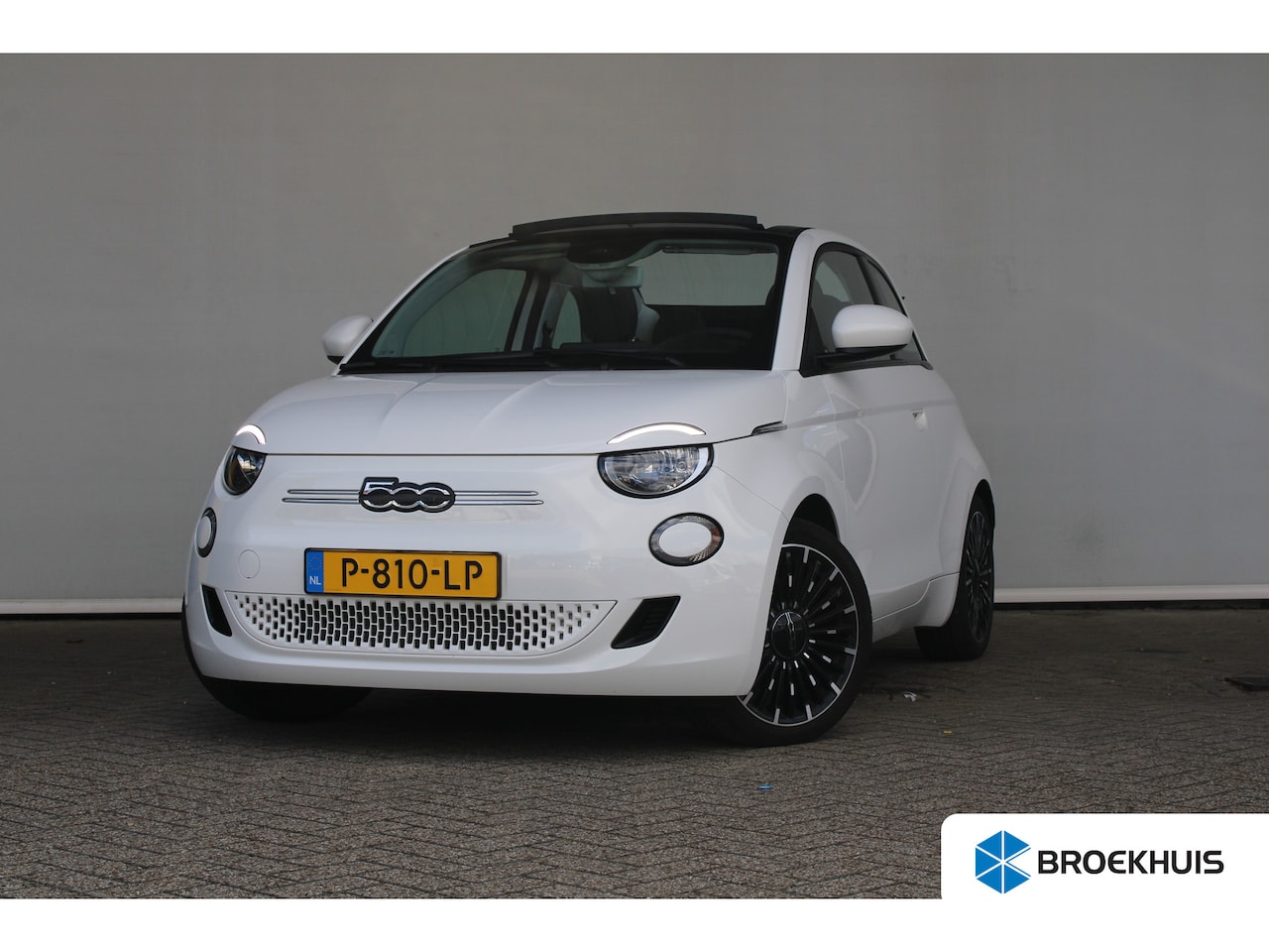 Fiat 500 C - Icon 42 kWh | Navigatie | Parkeersensoren | Cruise control | Keyless | - AutoWereld.nl