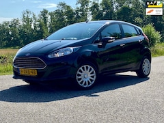 Ford Fiesta - 1.0 Style Airco Naviagtie Cruise Control Perfect Onderhouden NAP