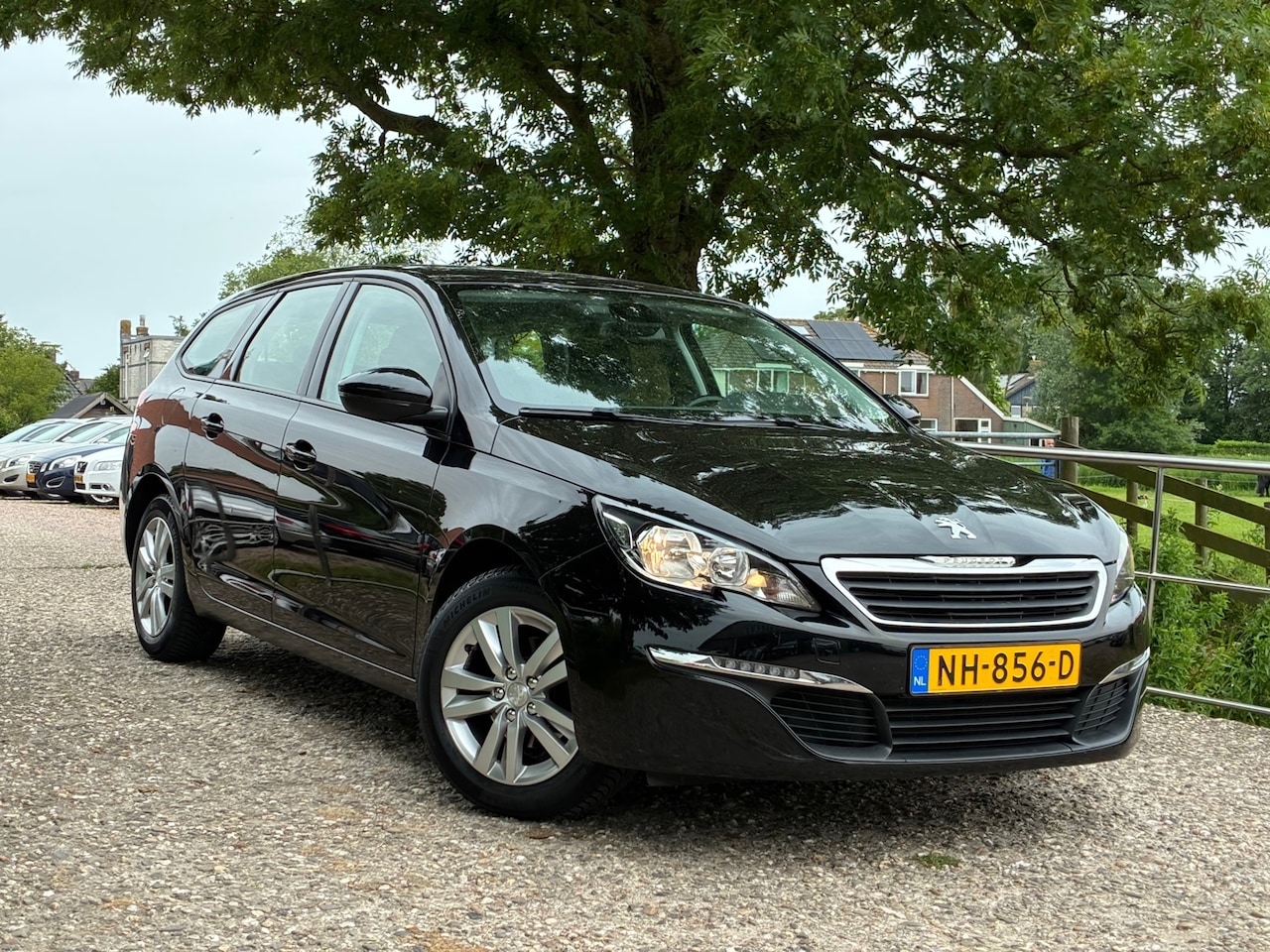 Peugeot 308 SW - 1.6 BlueHDI Blue Lease Executive | Cruise + Navi + Trekhaak Nu € 3.975,-!!! - AutoWereld.nl