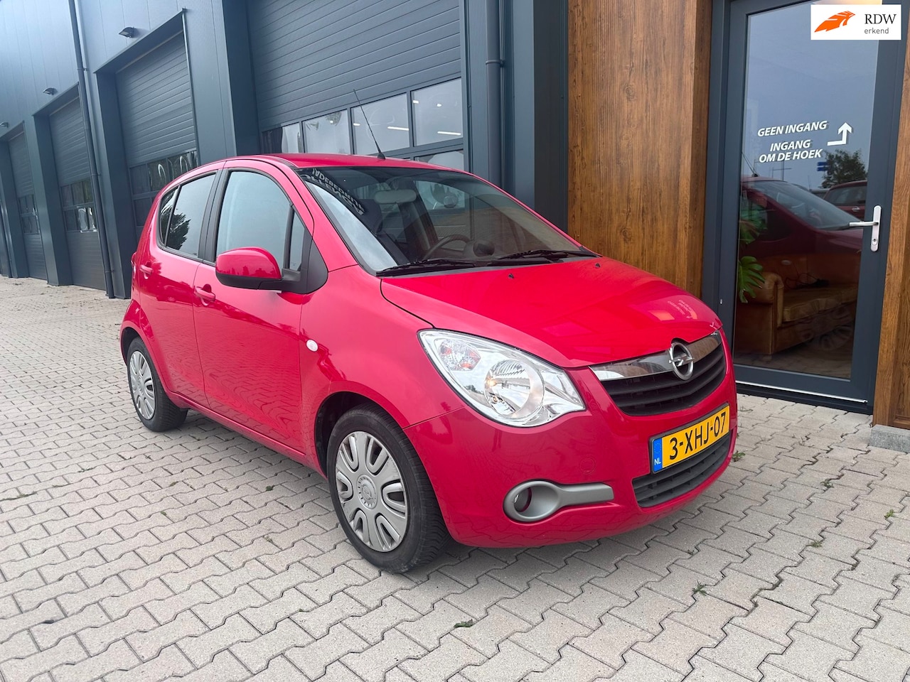 Opel Agila - 1.0 Berlin l airco l pdc l trekhaak - AutoWereld.nl
