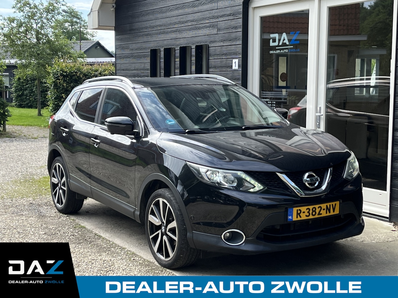 Nissan Qashqai - 1.2 Tekna Aut/Ecc/Leer/Navi/Pano - AutoWereld.nl