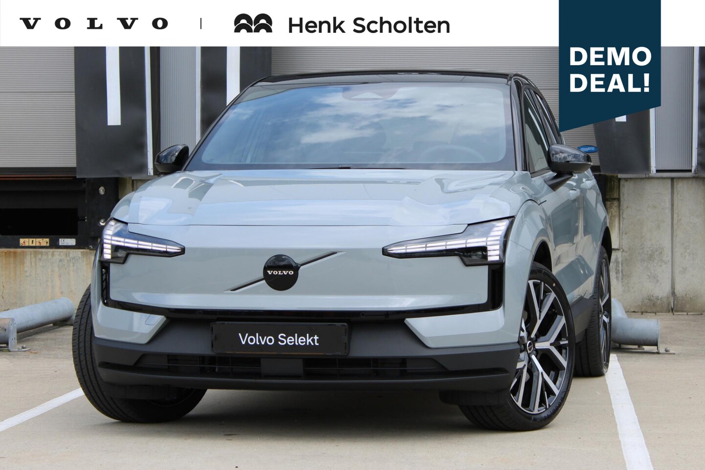 Volvo EX30 - Single Motor Ext Range Plus Black Edition Europa | Beschikbaar vanaf 10-2026 | Adaptieve C - AutoWereld.nl