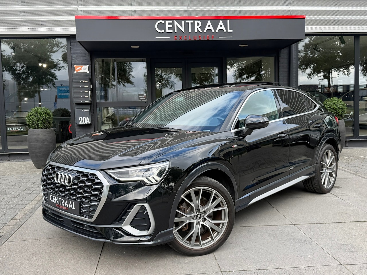 Audi Q3 Sportback - 45 TFSI e S-Line Pano|Keyless|Carplay|Camera|245PK| - AutoWereld.nl
