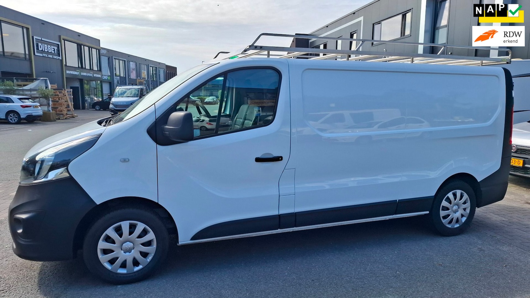 Opel Vivaro - 1.6 CDTI L2H1 Edition navi, airco,cruise controle - AutoWereld.nl